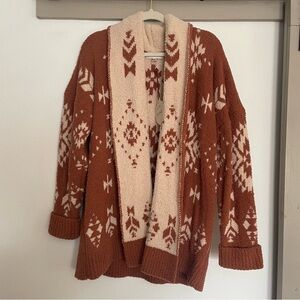 Brand New Knox Rose Rust and Cream Plush Patterned Cardigan
